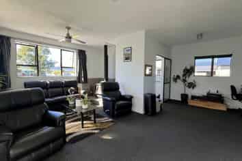 9 Menzies Street, Westport