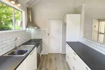 28A Riversdale Drive, Merrilands