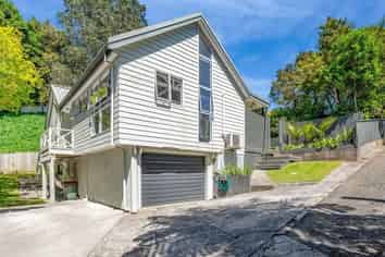 28A Riversdale Drive, Merrilands