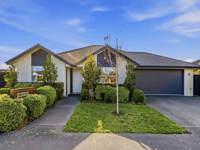 2 Amelia Place, Wigram