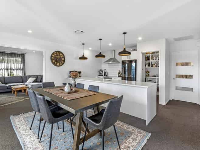 2 Amelia Place, Wigram