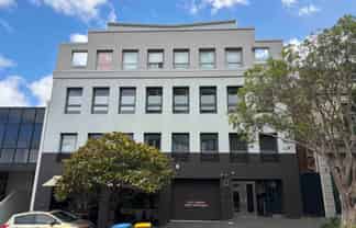 MODERN SALE STREET OFFICE
