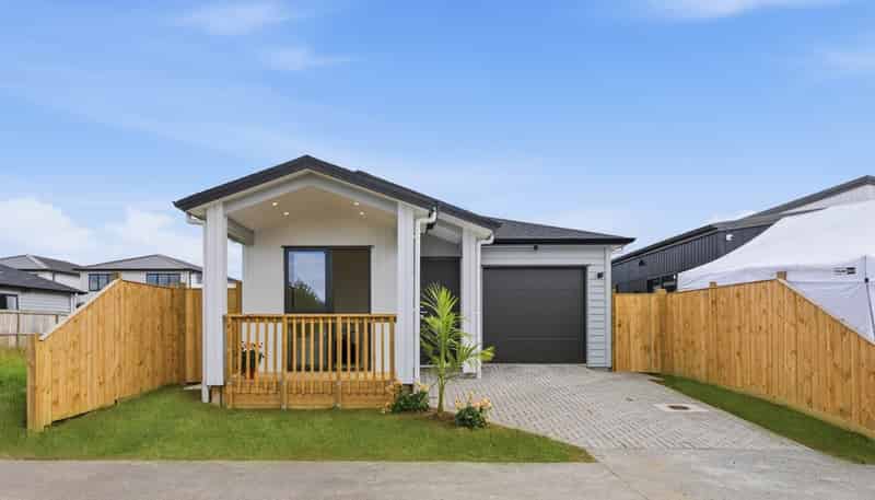 44 Hari Road, Karaka