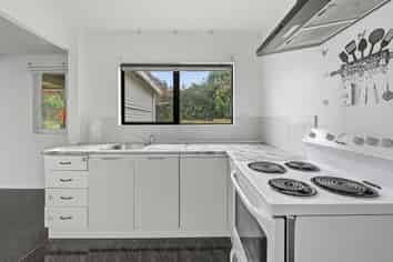 31 Coxhead Road, Manurewa