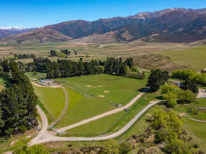 3733 Lees Valley Road, Lees Valley