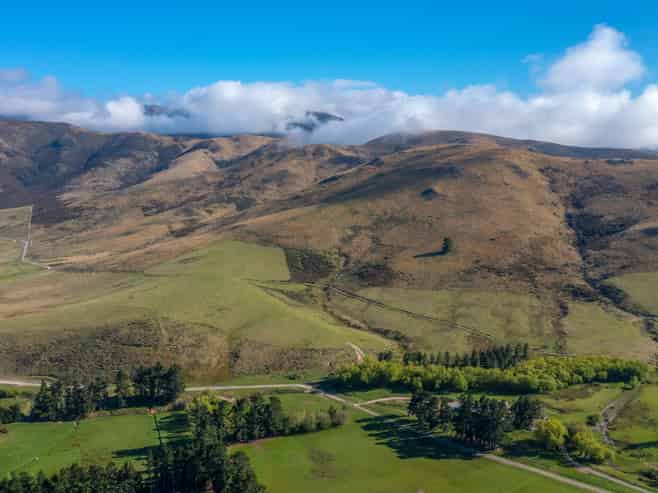 3733 Lees Valley Road, Lees Valley