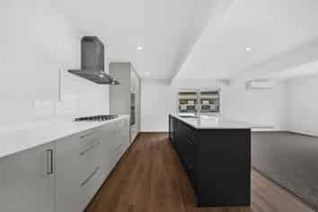 5 Frank Evans Place, Henderson