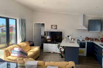 325A Cobham Drive, Hillcrest