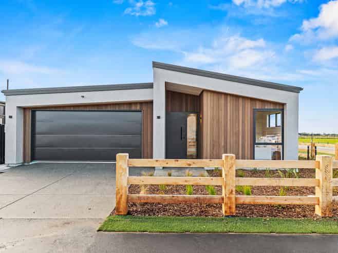 2 Greystone Close, Halswell