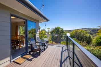 6 Avalon Place, Enner Glynn