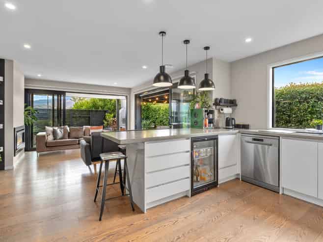 1 Myles Way, Lower Shotover