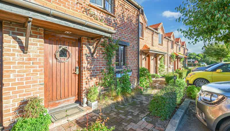 4/6 Quiet Woman Way, Monaco