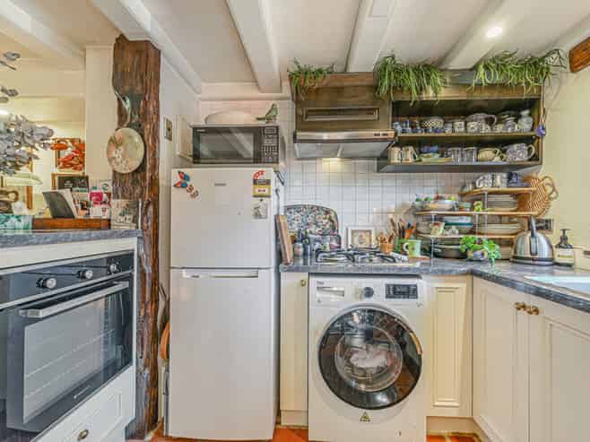 4/6 Quiet Woman Way, Monaco