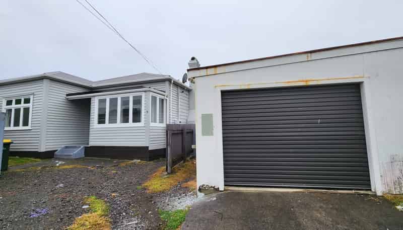 9 Mahoe Street, Strandon