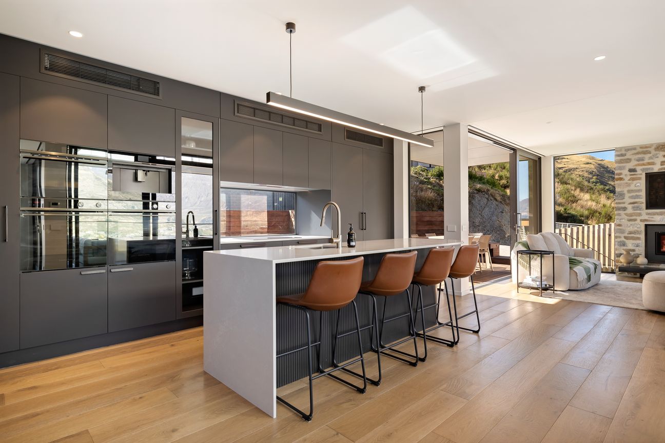 Architectural Elegance, Unmatched Views - Vista 5