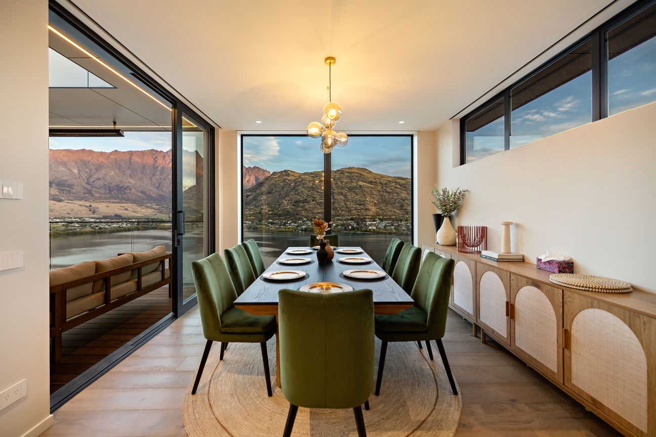 Architectural Elegance, Unmatched Views - Vista 4
