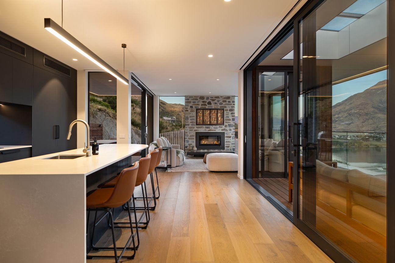 Architectural Elegance, Unmatched Views - Vista 3