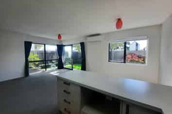 2/182 Brougham Street, Sydenham