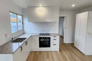 9A Mahoe Street, Strandon