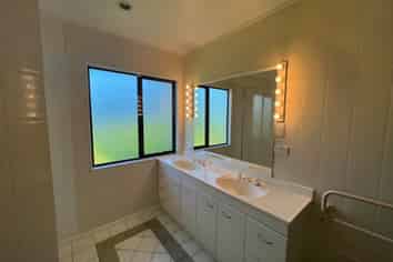  Hyland Place, Waiuku