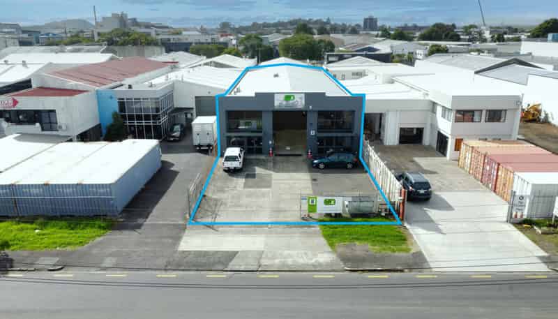 8 Botha Road, Penrose