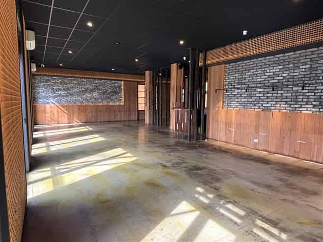 Prime Riverfront Restaurant