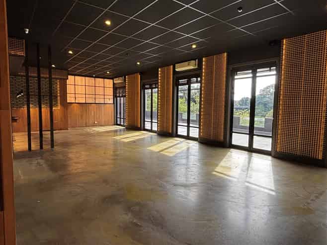 Prime Riverfront Restaurant