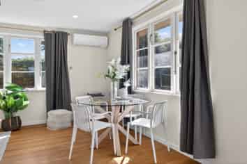 23a Truman Road, Bryndwr