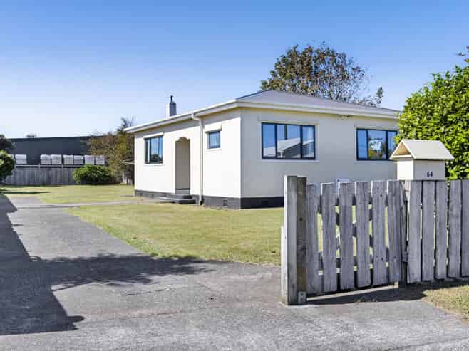64 Egmont Street, Hawera