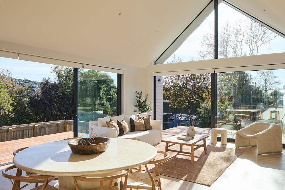 Custom-Designed Luxury Living in Bowenvale - Veduta 3