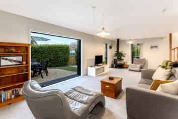 10 Fenside Street, Waikanae Beach