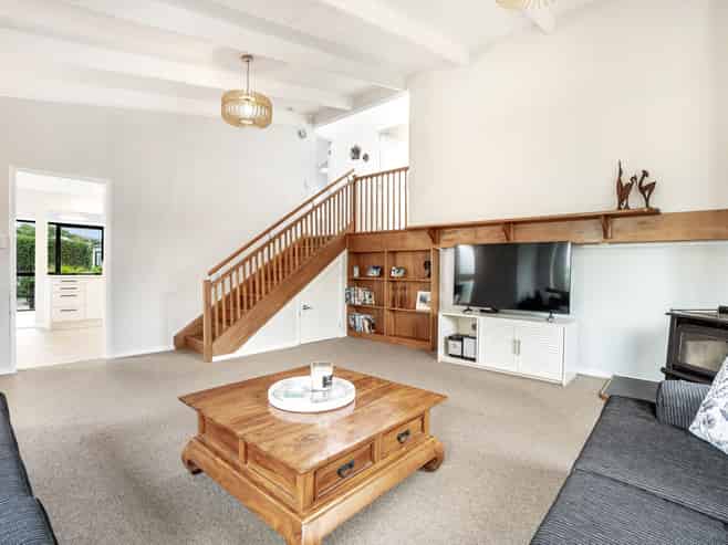 10 Fenside Street, Waikanae Beach