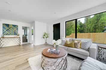 6a/16E Dallinghoe Crescent, Milford