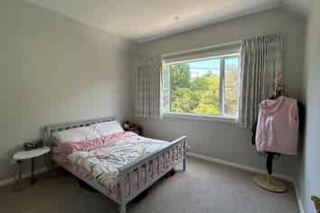 A/215 Karori Road, Karori