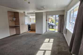 6 Linnet Place, Mangere East