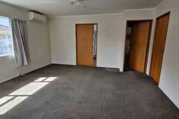 6 Linnet Place, Mangere East