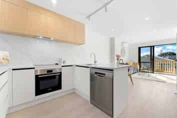 29 Holmes Drive South, Massey