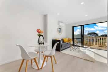 29 Holmes Drive South, Massey