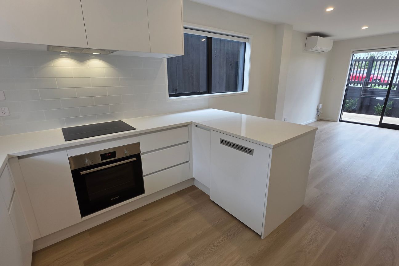 Brand new 2 bed plus study 1.5 bath - Altro