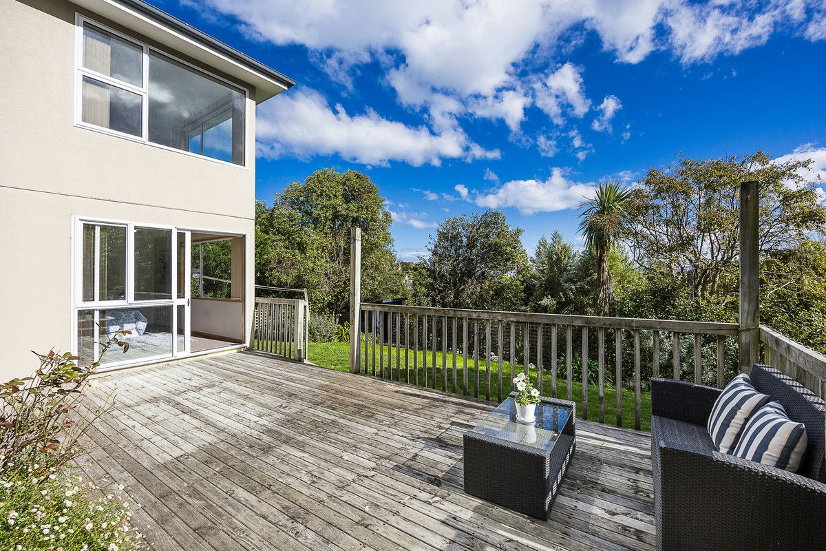 Elevated Family Comfort with Views – Act Quickly, Waverley