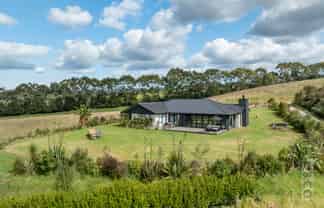225B Amreins Road, Taupaki