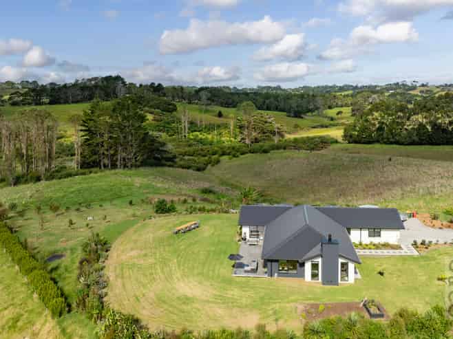 225B Amreins Road, Taupaki