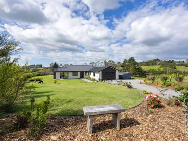 225B Amreins Road, Taupaki