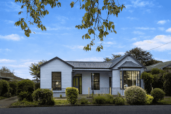 6 Queen Street, Mosgiel