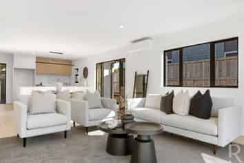 8b Bryce  Street, Kihikihi