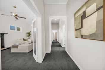 702 Avenue Road West, Saint Leonards