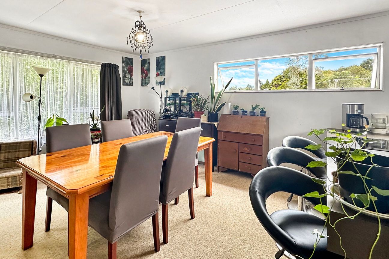 Live and Rent? Options Options! - Vista 6