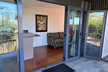 5 Surrey Road, Richmond