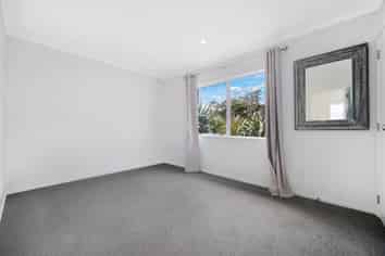 1/206E Tawa Road, Kumeu