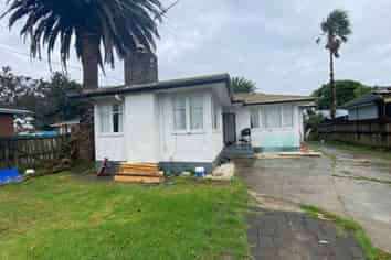 123 Favona Road, Favona